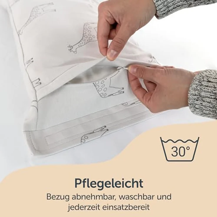 LaLoona Reisestillkissen, 2in1 Stillmuff und Komfortkissen für Unterwegs, Giraffen - Taupe, kompakt und waschbar – Bild 5