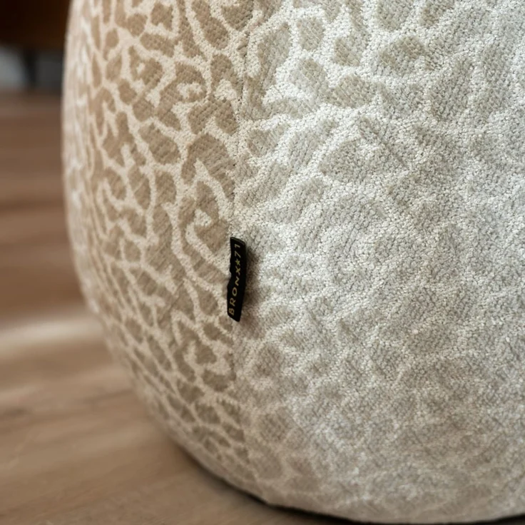 Bronx71 Hocker Fenna taupe Leo-Print – Bild 4