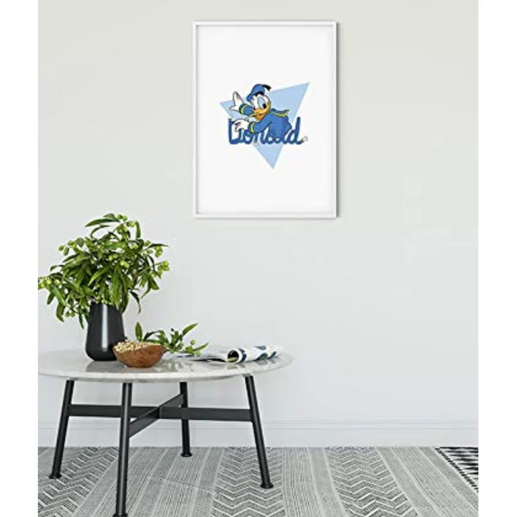 Komar Disney Wandbild Donald Duck Triangle, Kunstdruck für Kinderzimmer und Babyzimmer, 50x70cm, ohne Rahmen, Premium-Poster Fotopapier – Bild 2