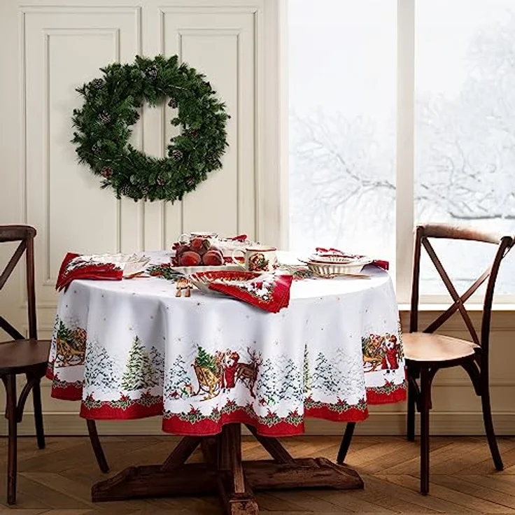 Elrene Home Fashions Villeroy & Boch Toy's Fantasy Holiday/Christmas Santa Winter Woodland Engineered Fabric Tablecloth, 152,4x213,4 cm, oval, Mehrfarbig – Bild 3