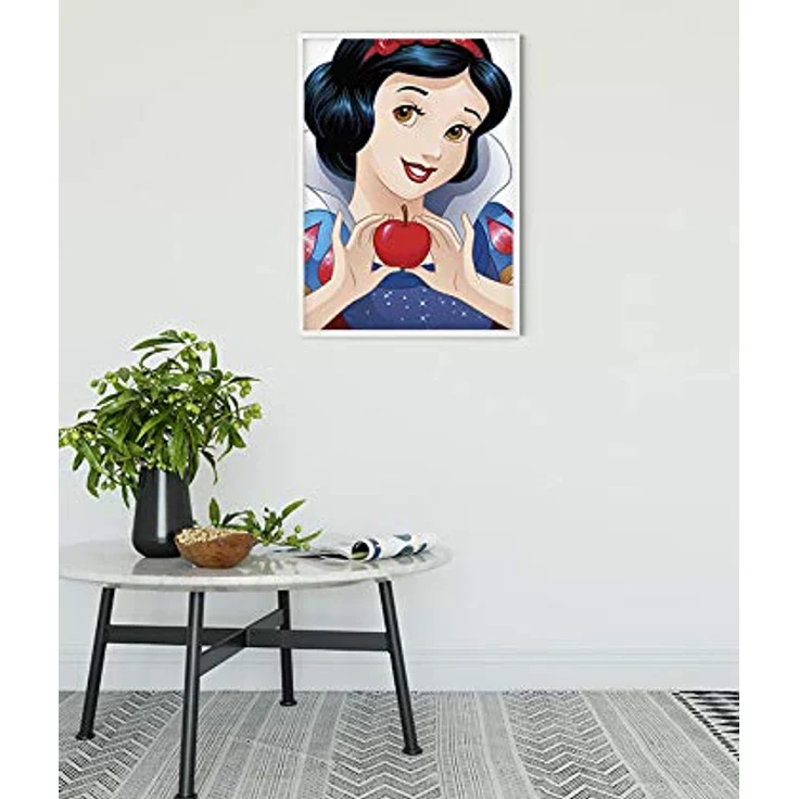Komar Disney Wandbild Snow White Portrait, Kunstdruck 30x40cm, seidenmatter Oberfläche, fotorealistische Druckqualität, bunt, ohne Rahmen – Bild 2