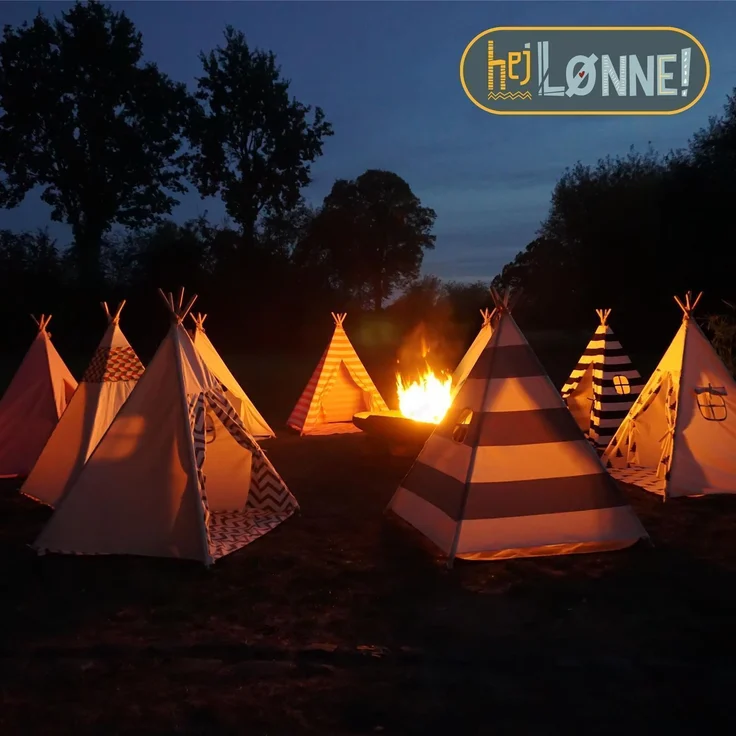 Hej Lønne Kinder Tipi, weißes Zelt, ca. 120 x 120 x 150 cm groß, Spielzelt mit Bodendecke und Fenster, inkl. Beutel und Anleitung, für drinnen und draußen, schadstofffrei – Bild 7