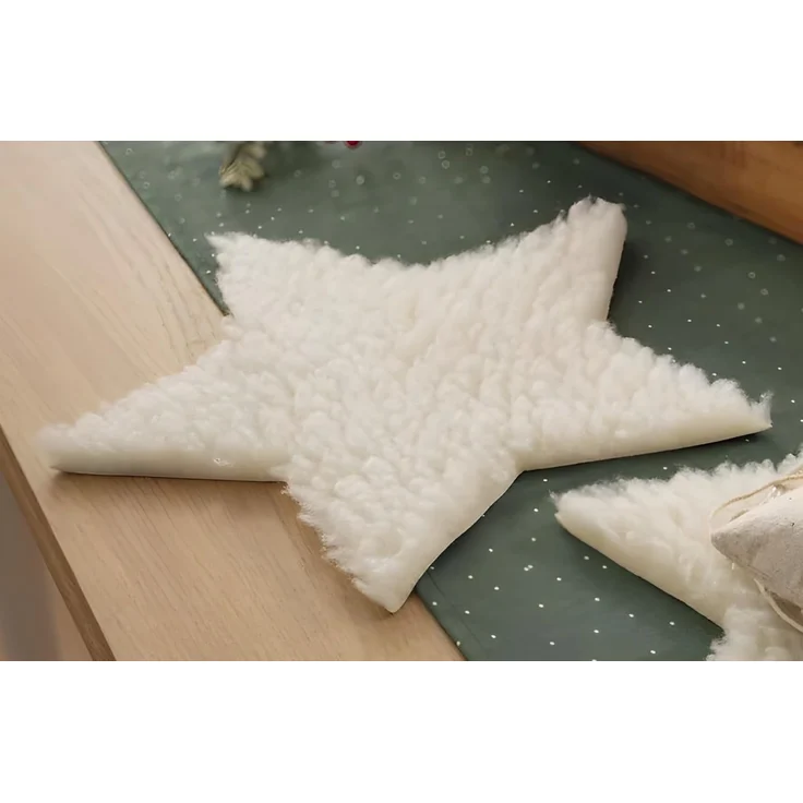 Dekoleidenschaft Fellkissen 2x Dekofell "Stern" creme, Ø 40 cm, Kunstfell, Tischdeko, Sitzauflage, Lammfell-Imitat, moderne Stuhlauflage in Felloptik – Bild 2