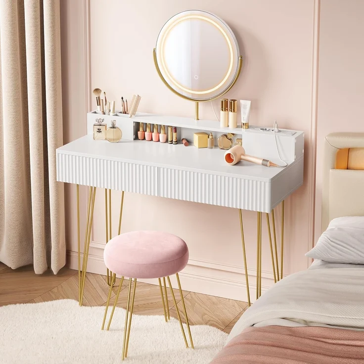 VASAGLE Schminktisch mit Hocker und Beleuchtung, Steckdosenleiste, Spiegel, Frisiertisch, 40 x 100 x 134,8 cm, Kosmetiktisch mit Schubladen, gepolsterter Sitzhocker, mattweiß-blassgold RVT619W01