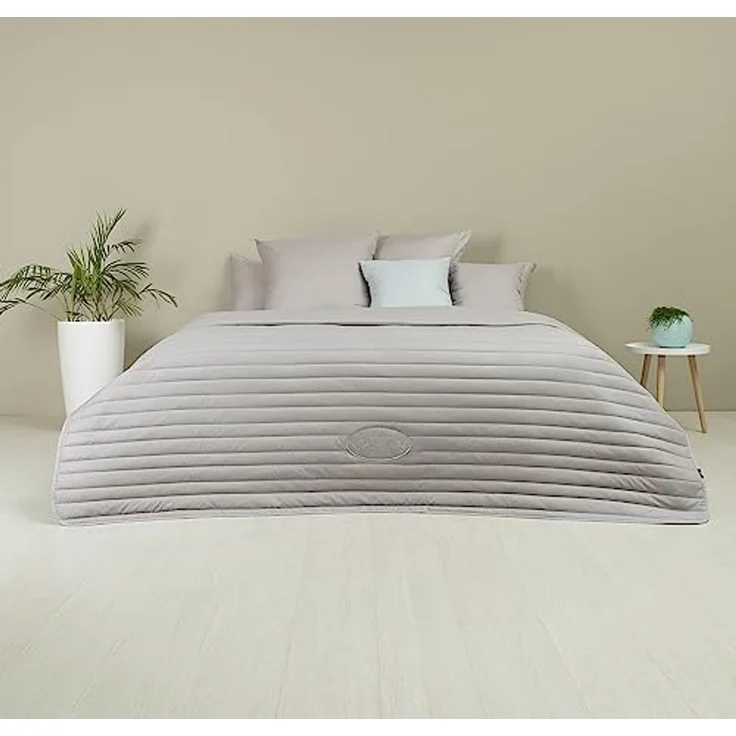 SEI Design Bettüberwurf Wende-Tagesdecke Royal Ambience 240x220 taupe hell/weiß, Wendefunktion – Bild 2