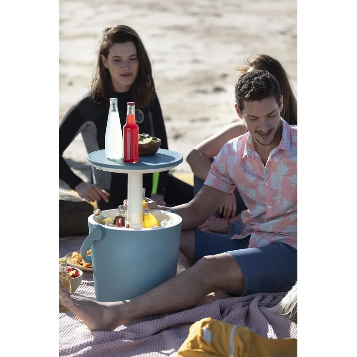 Keter Kühlbox Go Bar, mobiler 2-in-1-Getränkekühler und Serviertisch, ausziehbar, blau, wetterfest – Bild 8