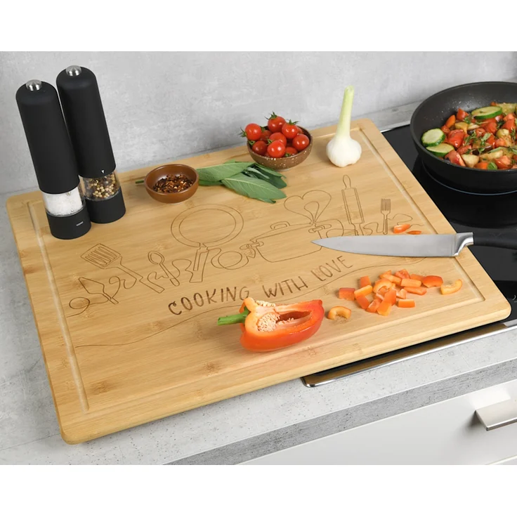 KESPER 58598-13 Schneide- und Abdeckplatte Motiv COOKING WITH LOVE aus Bambus / Herdabdeckplatte / Schneidbrett – Bild 5