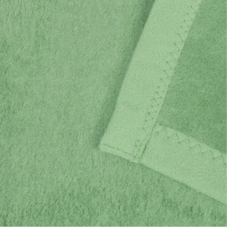 ZOLLNER Kuscheldecke mit Einfassband, 150x200 cm, grün (lindgrün) – Bild 4
