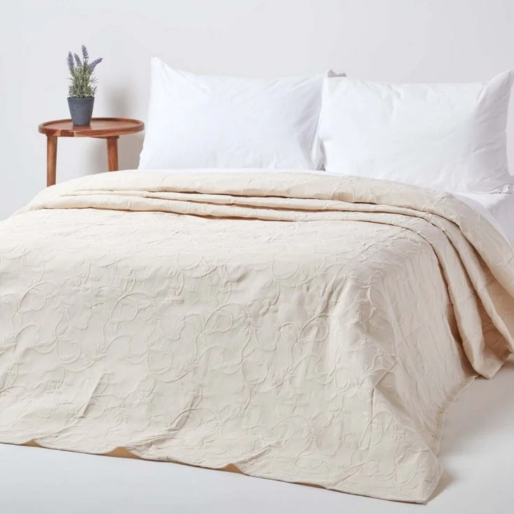 Plaid Cremeweiße Matelassé Tagesdecke, 230 x 260 cm, Homescapes – Bild 1