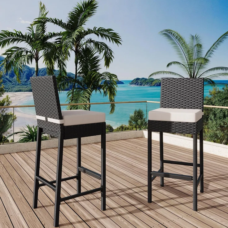 GarveeHome 2er Set Rattan-Hochstühle Mit Metallrahmen, Gepolsterte Outdoor-Barhocker Mit Rückenlehne Und Fußstütze, Wetterfester Stuhl, Für Terrasse Und Strand, 40,6 x 45 x 103,4 cm