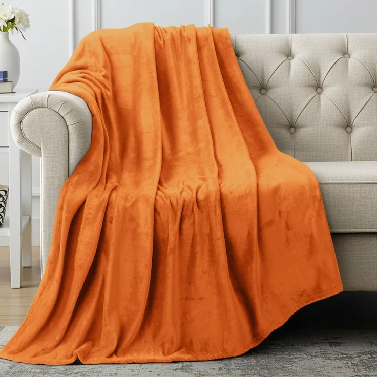 Utopia Bedding Fleecedecke Leichte Decke für Bett, Couch oder Sofa, Geeignet für alle Jahreszeiten [152x127 cm, Gebranntes Orange]