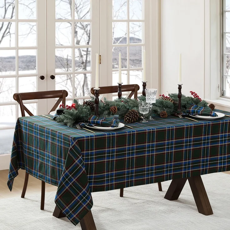 Elrene Home Fashions Stowe Tischdecke, Schottenkaro, Weihnachts-/Winter-Tischdecke, Baumwolle, rechteckig, 152,4x213,4 cm, Grün – Bild 1