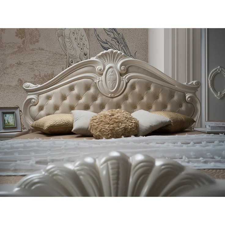 Interdesign24 Schlafzimmer-Set Aurora, (7-teilig, im klassischen Barock Stil, inkl. Bett 180 x 200 cm mit gepolstertem Kopf- und Fußteil), in Cremeweiß/Beige – Bild 2