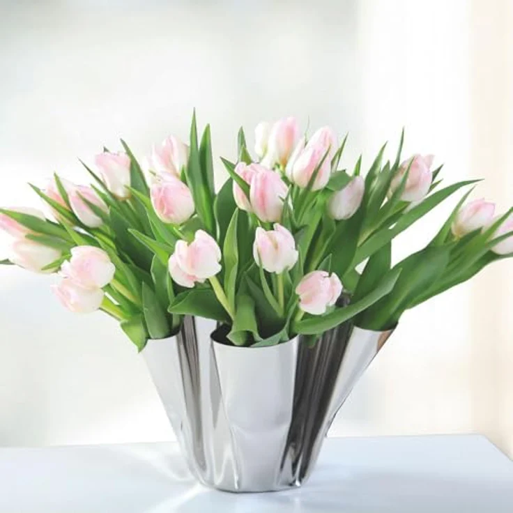 PHILIPPI Margeaux Vase, Edelstahlvase von Hand gefaltet, hochglanzpoliert, ideal für Tulpen und Rosen – Bild 3