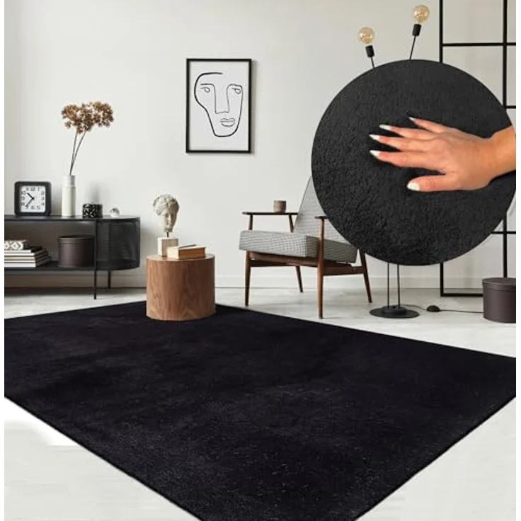 the carpet Relax kuscheliger Kurzflor Teppich, Anti-Rutsch Unterseite, Waschbar bis 30 Grad, Super Soft, Felloptik, Schwarz, 200x280 cm – Bild 2