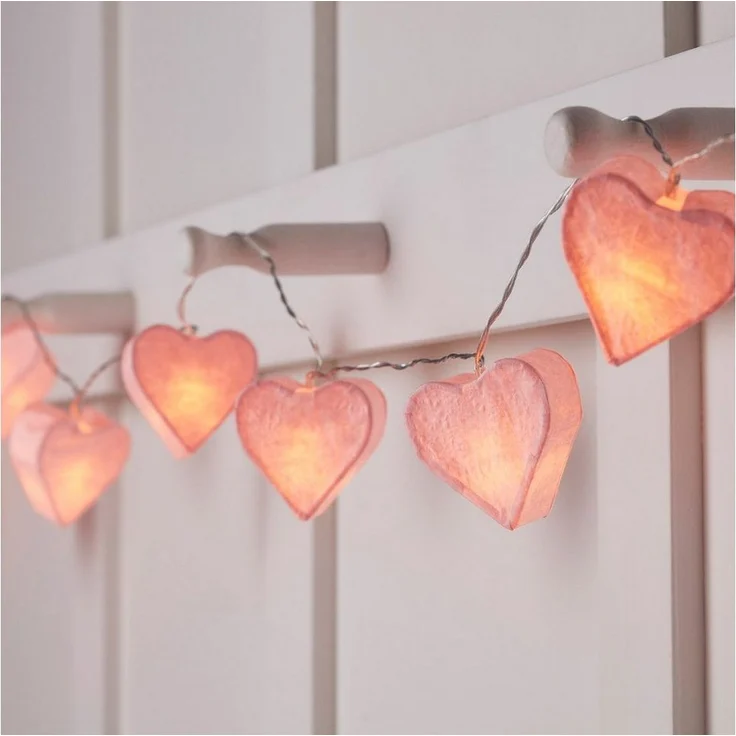 Lights4fun LED-Lichterkette 10er Papier Herzen Lichterkette Batterie – Bild 4