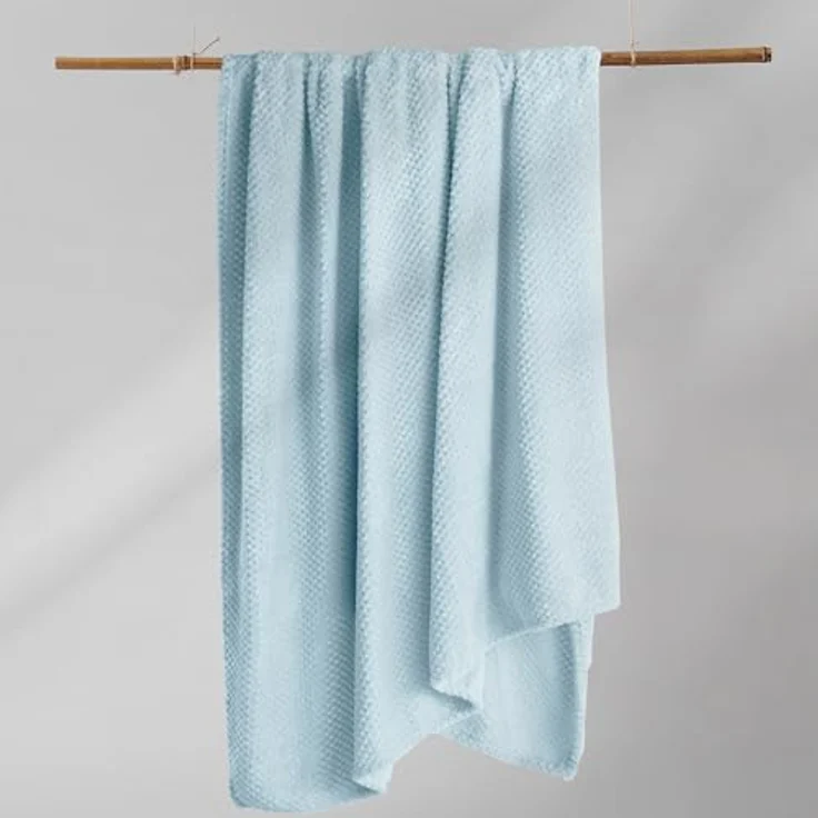 DecoKing Kuscheldecke 150x200 cm hellblau Decke Microfaser Wohndecke Tagesdecke Fleece weich sanft kuschelig skandinavischer Stil hellblau Henry – Bild 6