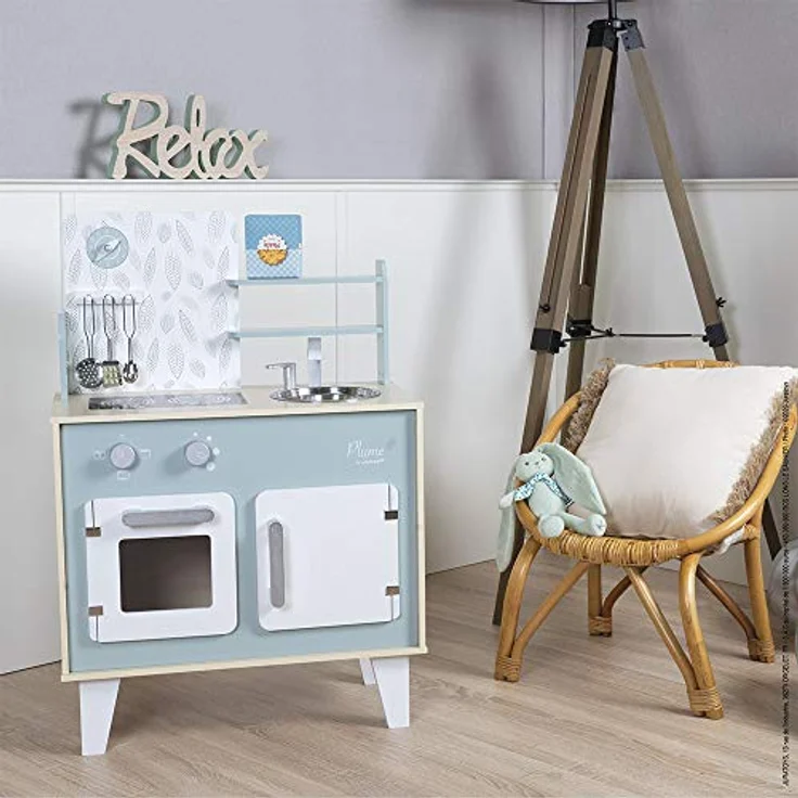 Janod - Küche ‘Plume’ - Kinderküche aus Holz mit Backofen, Edelstahlspüle, Schrank, Induktionskochplatten und Uhr - Spielküche mit 5 Zubehörteilen - Ab 3 Jahren, J06608 – Bild 8