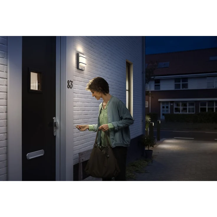 Philips LED Außenwandleuchte Petronia anthrazit mit Bewegungssensor warmweiß – Bild 7