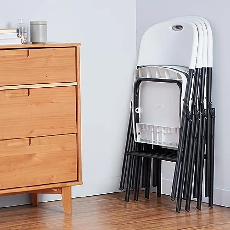 Amazon Basics Klappbarer Kunststoff-Stuhl, 157,5 kg Tragkraft, Weiß, 4er-Set – Bild 3