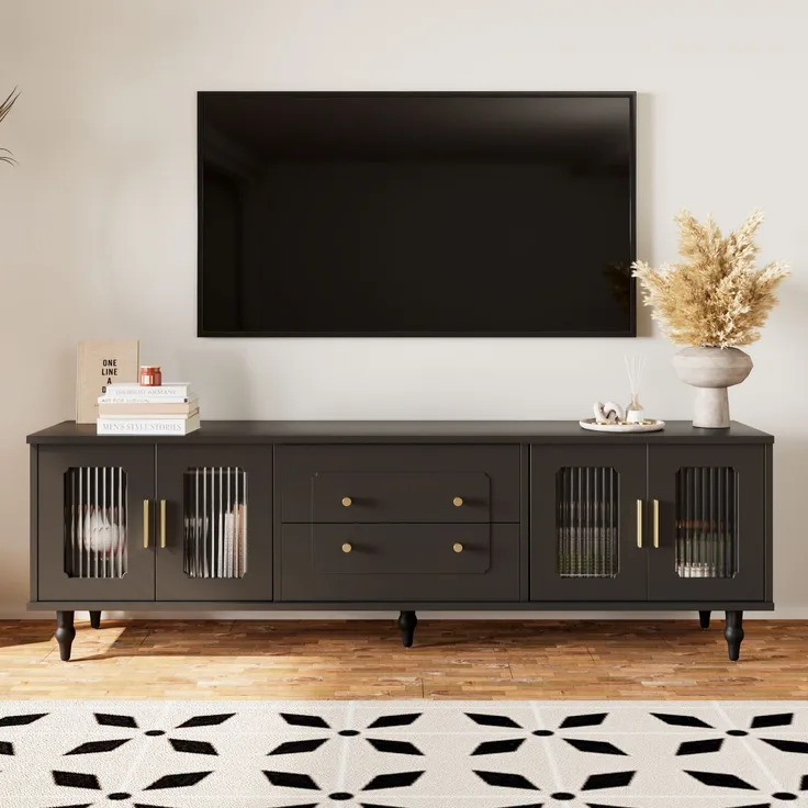 Lowboard 175x38x55,5 cm mit geriffelten Glastüren und goldenen Griffen – elegantes TV-Möbel
