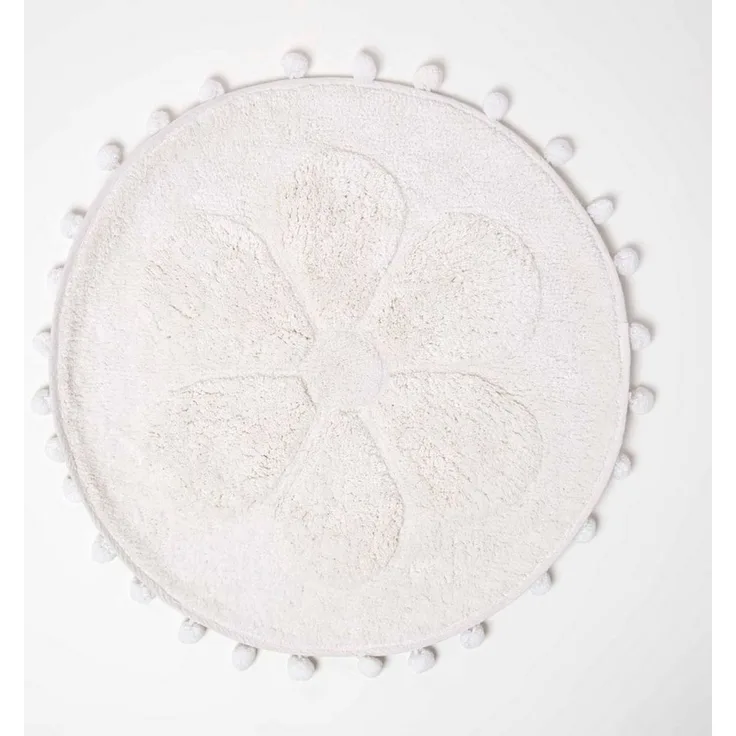 Homescapes Badematte Runde Badematte Blume, 60 cm – Badvorleger weiß mit Pompons, Höhe 20 mm, 60 cm
