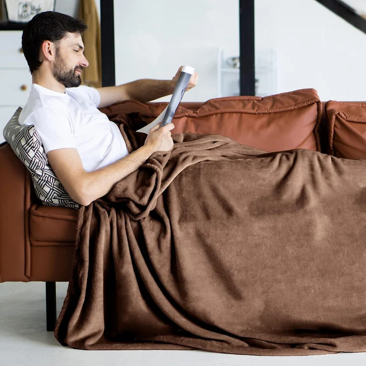 Wohndecke Kuscheldecke super weich & flauschig – warme Fleecedecke, Gräfenstayn, warme Wolldecke, Sofadecke & Tagesdecke - Überwurf Sofa, Couch – Bild 2