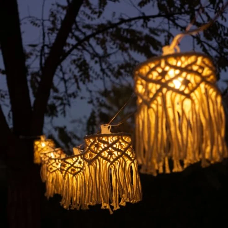 newgarden MYKONOS GARLAND, Dekorative LED-Lichterkette mit Solar-Aufladung und wiederaufladbarem Akku, 8 Meter lang aus handgeflochtenem Makramee – Bild 2