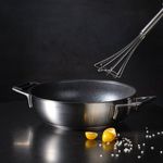 RÖSLE Gourmetbesen Schneebesen mit robusten Schlaufen Rundgriff Aufhängeöse Edelstahl 27 cm