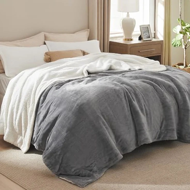 BEDSURE Decke Sofa Kuscheldecke Grau - warm Sherpa Sofaüberwurf Decke, Dicke Sofadecke Couchdecke, 230x270 cm Flauschige Wohndecke für Couch – Bild 6