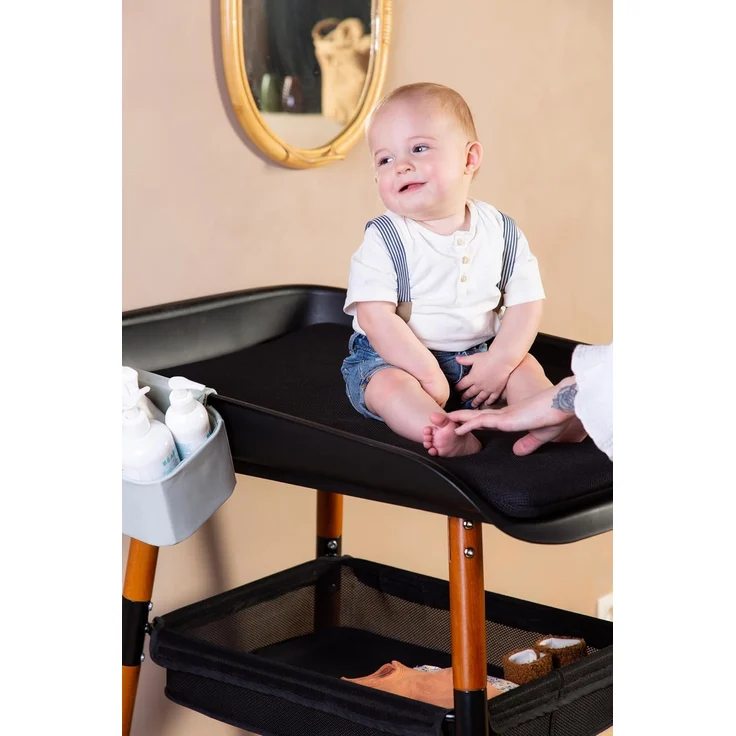 CHILDHOME, Wickeltisch, erweiterbar, 4 Höhen, leicht zu bewegen, Räder, Bremssystem, robust, Aufbewahrungskorb, inkl. Kissen, Evolux, Schwarz – Bild 8