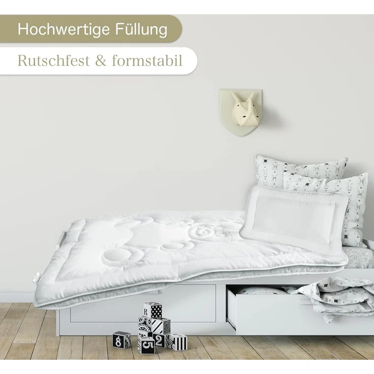KiGATEX Kinderbettdecke + Kopfkissen 4-Jahreszeiten Bettdecken Set mit Bärchensteppung 40x60 + 100x135 cm, Füllung: 100% Polyester, Klimafaser, Schlafkomfort für jede Jahreszeit – Bild 4