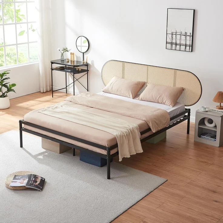 Metallbett Linköping mit ovalem Kopfteil 160x200 cm Schwarz/Rattanoptik [en. casa] – Bild 3