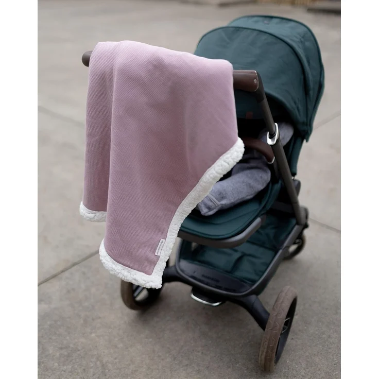 ULLENBOOM Babydecke für den Winter, 70x100 cm, Rosa (Made in EU) - Aus Baumwolle & flauschigem Teddy Fleece (OEKO-TEX Standard), ideal als Neugeborenen Deckchen, Kinderwagendecke oder Kuscheldecke – Bild 6