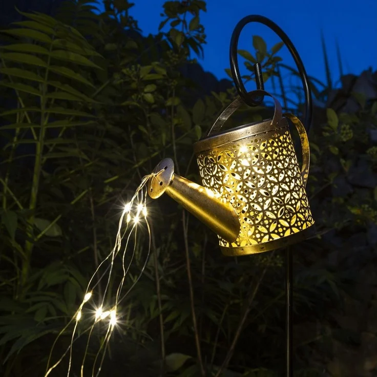 Haushalt International LED Solarleuchte Solar-Gartenstecker Gießkanne Lichterkette Solarbeleuchtung, flackernde LED simuliert fließendes Wasser, LED fest integriert, warmweiß, Lichtstränge mit insgesamt 40 warmweißen LEDs – Bild 1