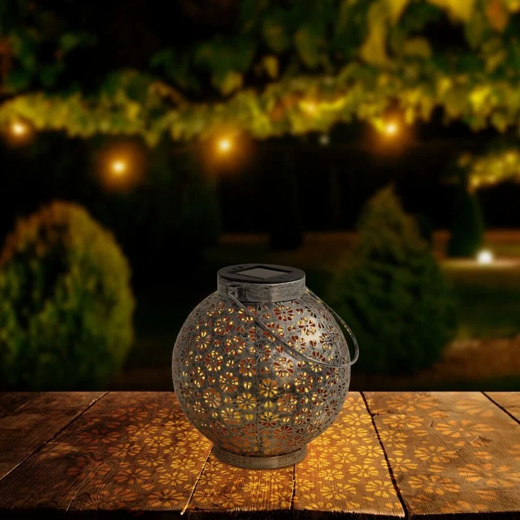 Näve Solar-Gartenleuchte LED mit Dämmerungssensor Blumenmuster 19 cm silber – Bild 3