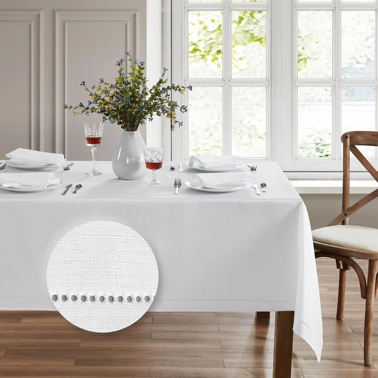 Elrene Home Fashions Alison Tischdecke mit Lochrand, knitterfrei, 152,4x259,1 cm, rechteckig, Weiß
