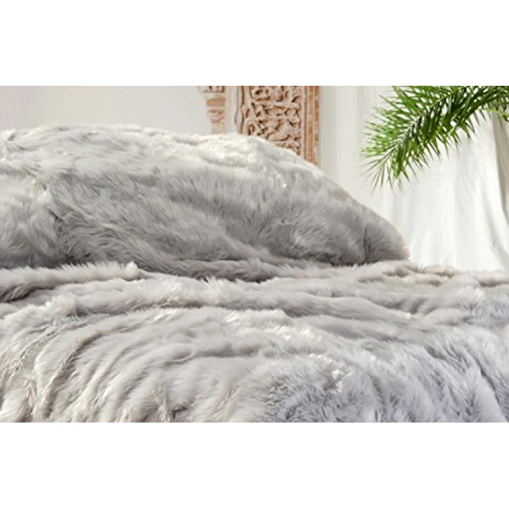 Wohndecke Premium Felldecke (Kunstfelldecke) "Zobel silber-grau", Wohnen und Accessoires GmbH & Co. KG, Pelzoptik – Bild 7
