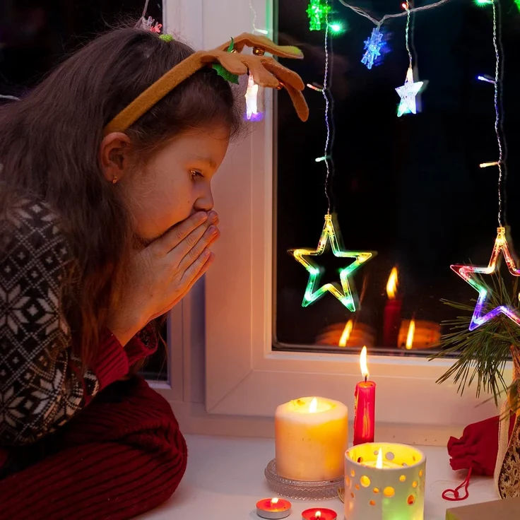 SALCAR 2m x 1m LED Lichtervorhang Fenster Weihnachten, 12er Sterne Lichterkette Innen Außen, Fensterbeleuchtung Hängend mit 8 Modi und Memory-Funktion, Bunt – Bild 6