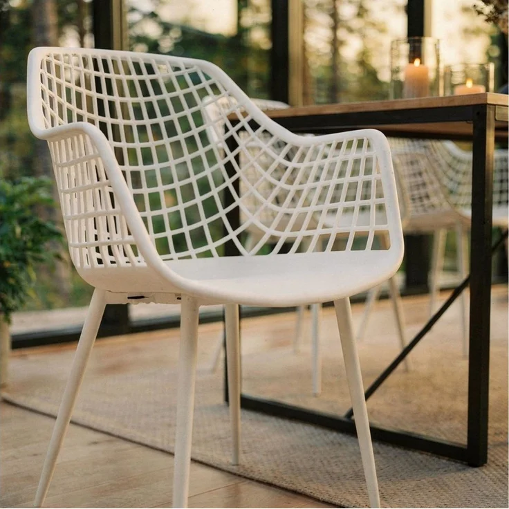 IDIMEX Gartenstuhl LUCIA (4 St), Schalenstuhl aus Kunststoff mit Armlehne, Metallbeine, Weiß – Bild 1