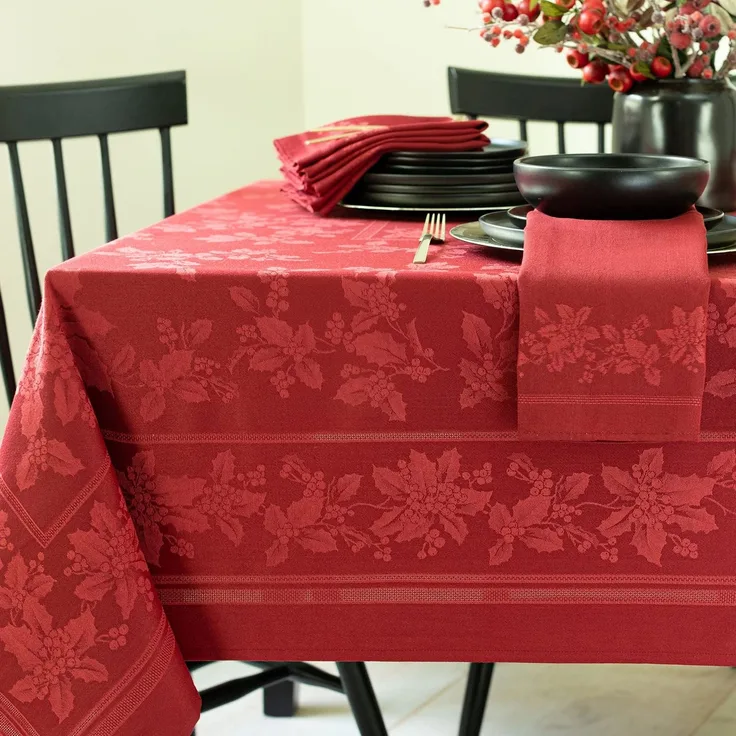 Benson Mills Holiday Elegance schwere Jacquard-Stoff Tischdecke für Urlaub, Winter und Weihnachten (dunkelrot, 152,4x304,8 cm, rechteckig)