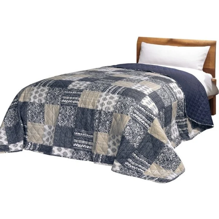 Delindo Lifestyle Bettüberwurf Tagesdecke Mellow, patchwork blau, wattiert, Bettüberwurf für Einzel- und Doppelbetten – Bild 4