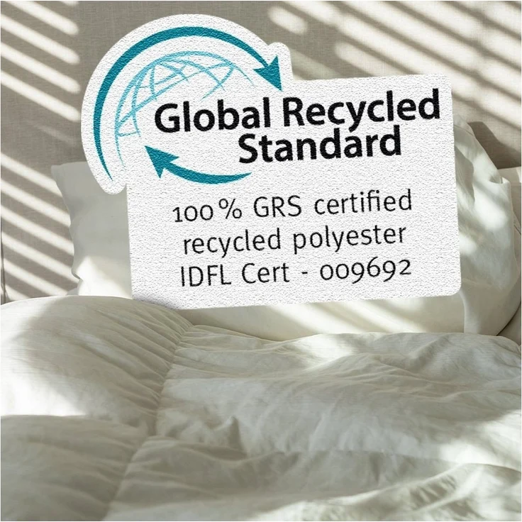 Paradies Microfaserbettdecke Renova, Füllung: 100% Polyester (50% recycelt), Bezug: 100% Polyester (recycelt), GRS recycelt zertifiziert – Bild 2