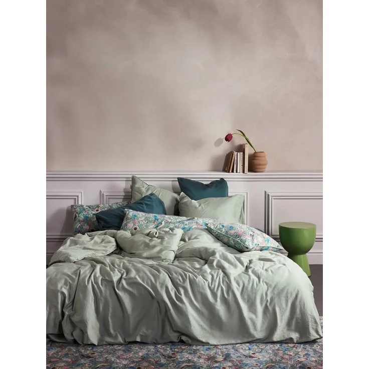 Essenza Dekokissen Aleste, aus weichem Samt mit Blumenprint