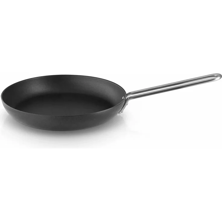 Eva Solo Black Line Bratpfanne, 28 cm mit keramischer Slip-Let®-Antihaftbeschichtung, spülmaschinen- und backofenfest, schwarz