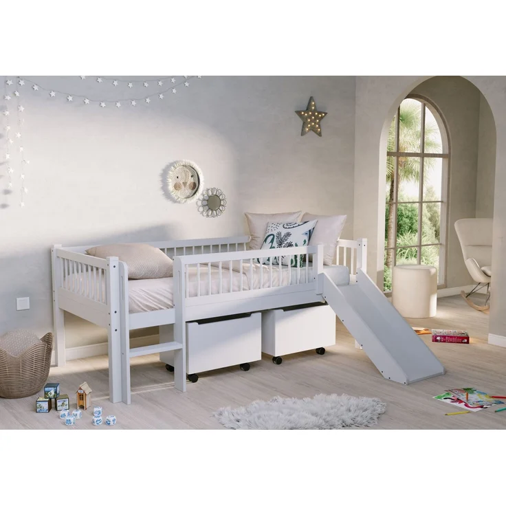 FORREST Buche Junior-Spielbett 90x200 cm, inkl. Lattenrost, Leiter, 2 Rollboxen und Rutsche, Ausf. Buche massiv weiß lackiert – Bild 1