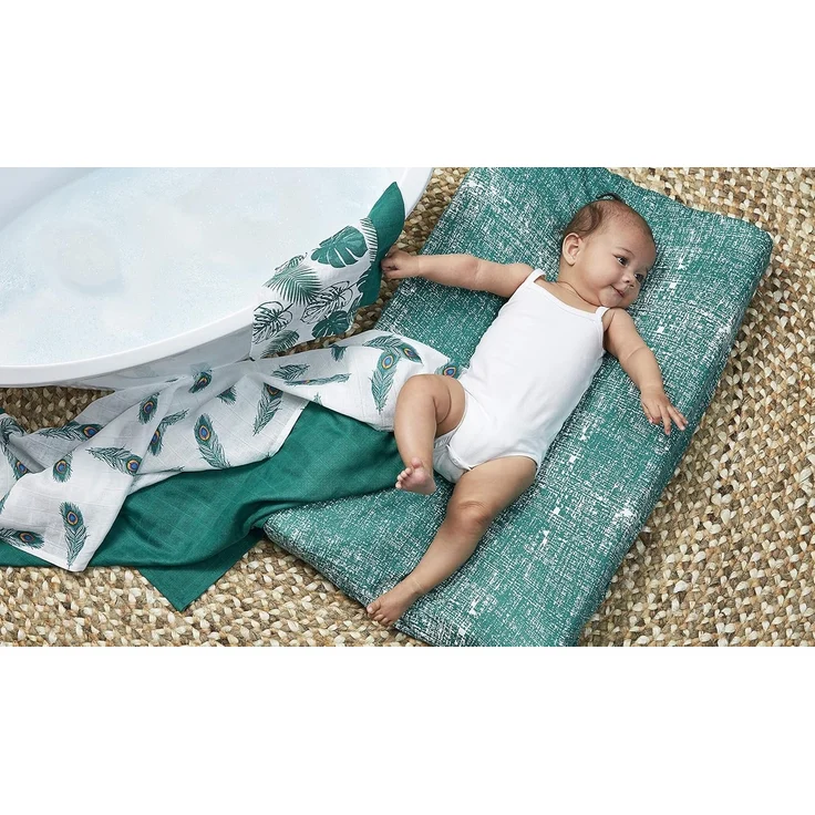 Meyco Baby Fine Lines Wickelauflagenbezug (weich und hautfreundlich, aus 100% Baumwolle, waschbar, einfache Pflege, trocknergeeignet, Größe: 50x70 cm), Smaragdgrün – Bild 5