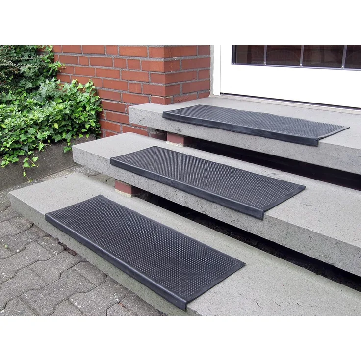 Stufenmatte Gummi schwarz, 25 x 77 cm