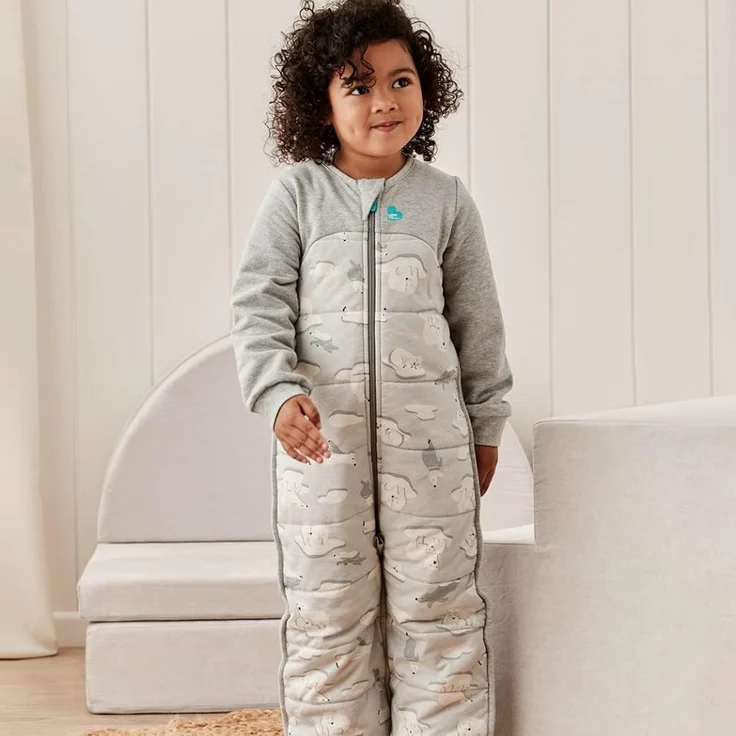 Love To Dream Schlafanzug, extra warm, 3–4 Jahre, grau, 3,5 Tog für Kälte (unter 16 °C), Lange Ärmel, integrierte Steppdecke, maschinenwaschbares Baumwollvlies, für Bewegung mit Anti-Rutsch-Pads – Bild 6