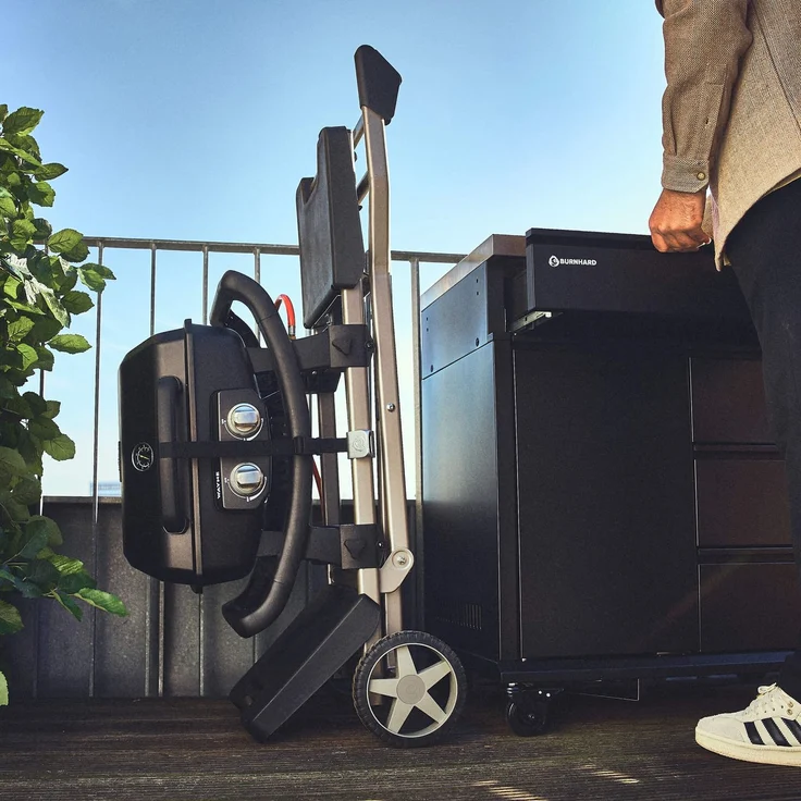 BURNHARD® Tragbarer 2-Brenner Gasgrill WAYNE inkl. Rollwagen, 4,4 kW bis zu 390°C Kompaktgrill mit Aludruckguss Brennkammer inkl. Abdeckhaube, Gusseisen Grillrost, 2 Edelstahlbrenner mit Piezozündung - Multi-Color - #945030 – Bild 8